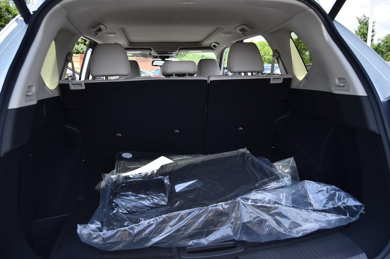 Nissan Rogue Vehicle Image 29