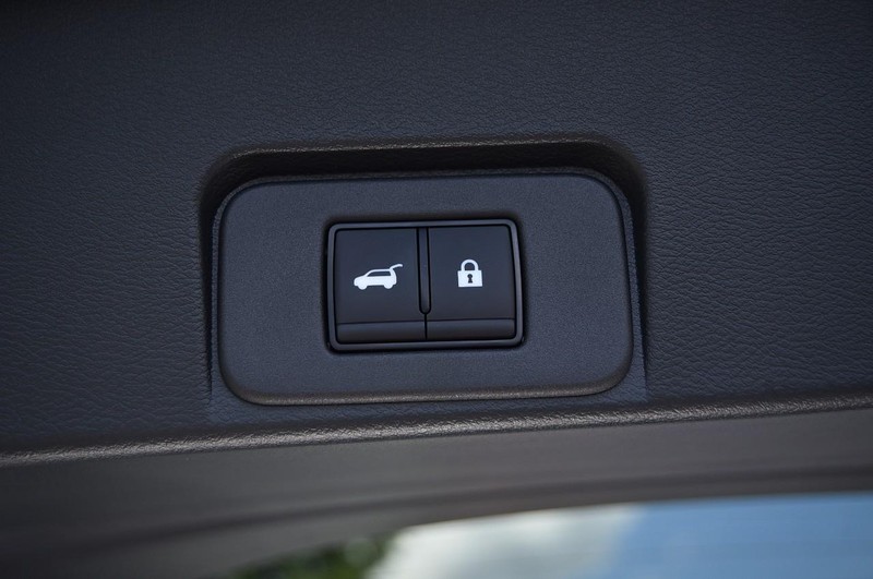 Nissan Rogue Vehicle Image 30