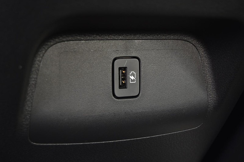 Nissan Sentra Vehicle Image 22