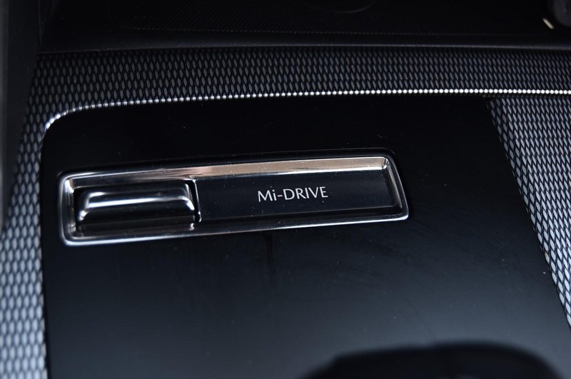 Mazda CX-90 Vehicle Image 16