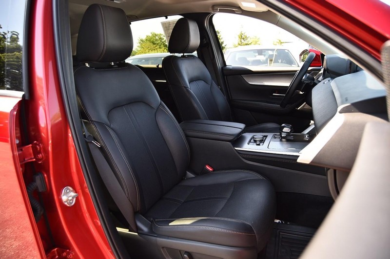Mazda CX-90 Vehicle Image 21