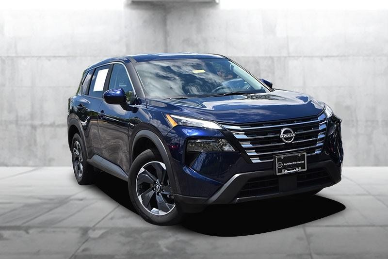 Nissan Rogue Vehicle Image 02