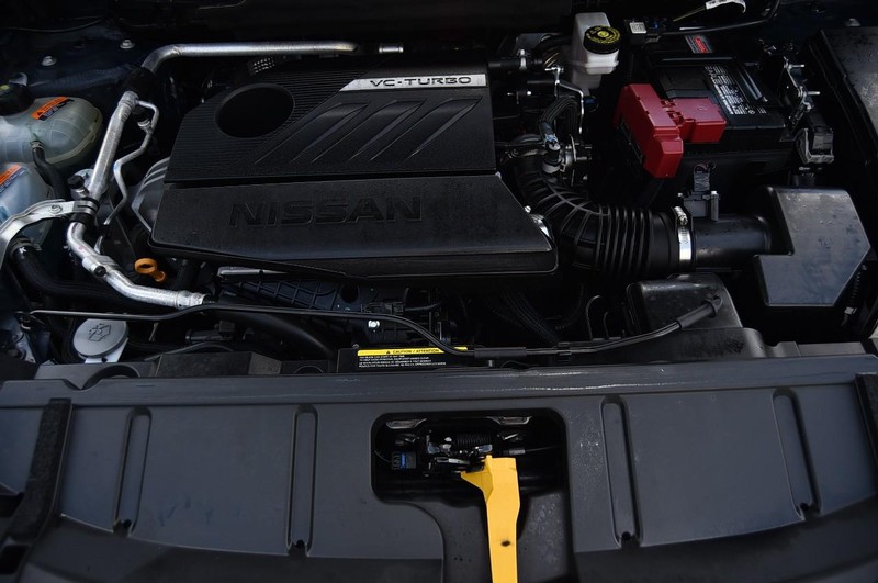 Nissan Rogue Vehicle Image 25