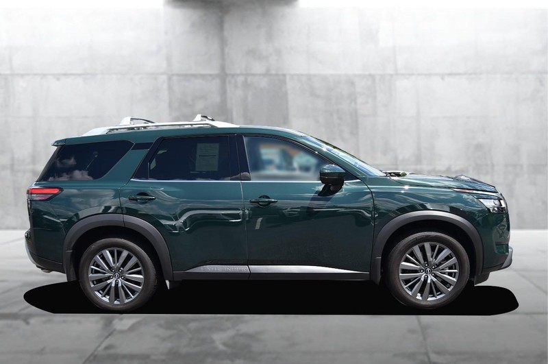 Nissan Pathfinder Vehicle Image 05