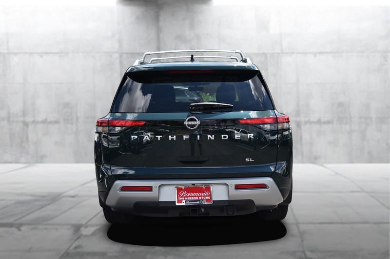 Nissan Pathfinder Vehicle Image 06
