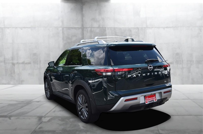 Nissan Pathfinder Vehicle Image 07