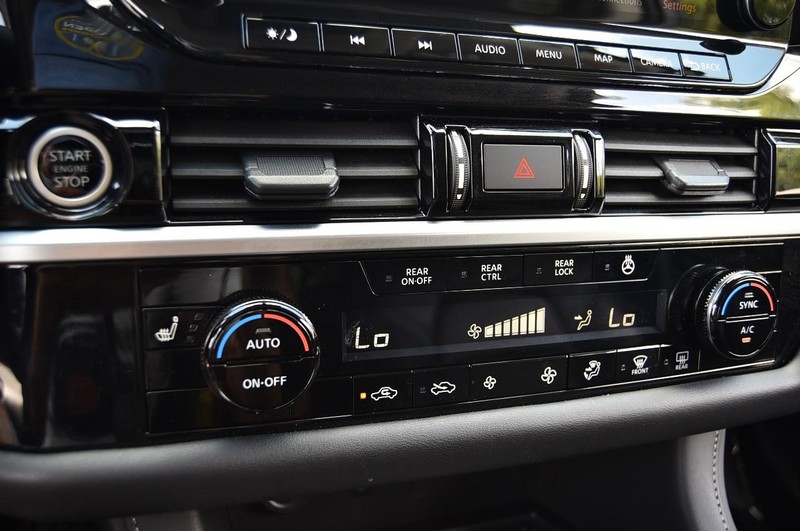 Nissan Pathfinder Vehicle Image 15
