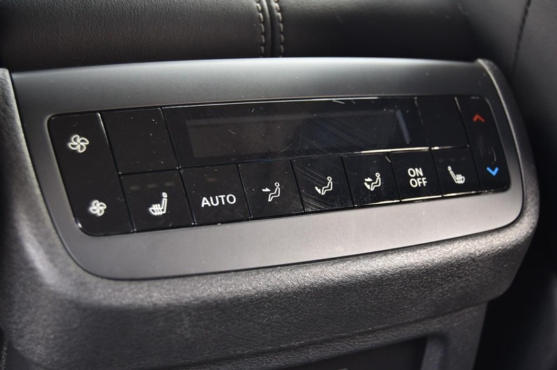 Nissan Pathfinder Vehicle Image 24