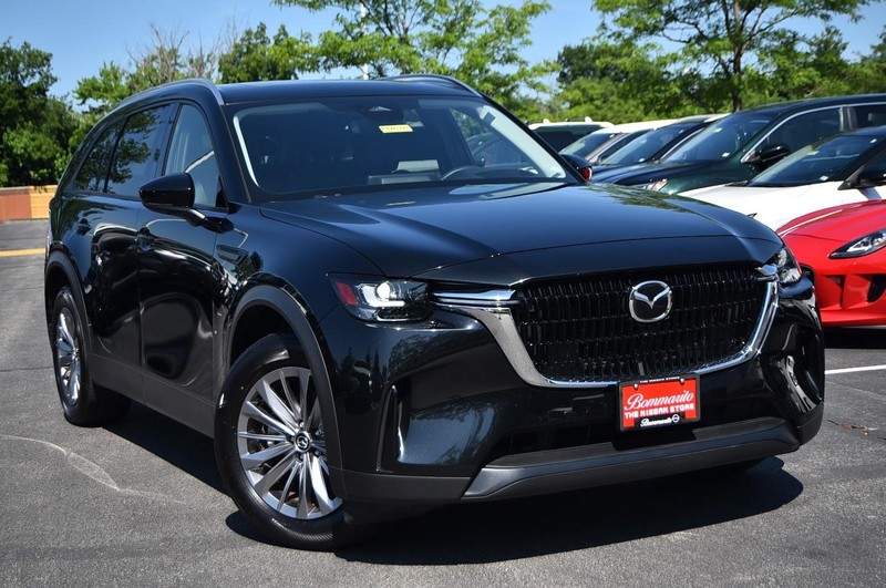 Mazda CX-90 Vehicle Image 02