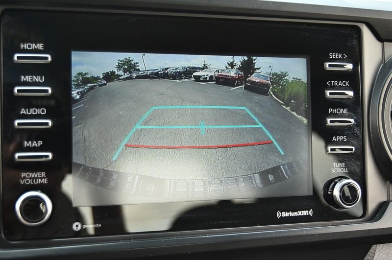 Toyota Tacoma 2WD Vehicle Image 13