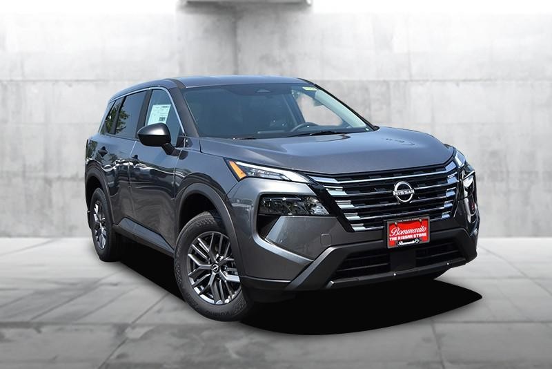 Nissan Rogue Vehicle Image 02