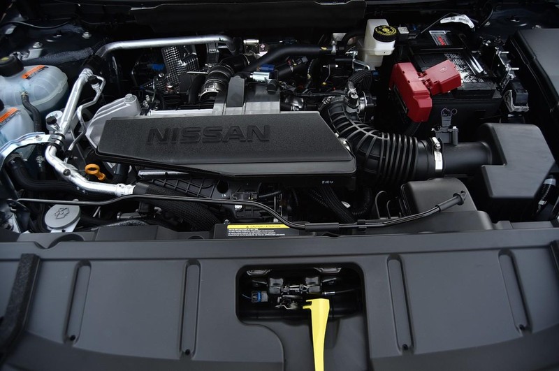 Nissan Rogue Vehicle Image 24