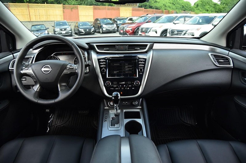 Nissan Murano Vehicle Image 08