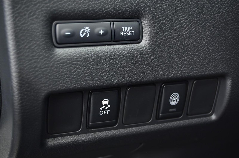 Nissan Murano Vehicle Image 12