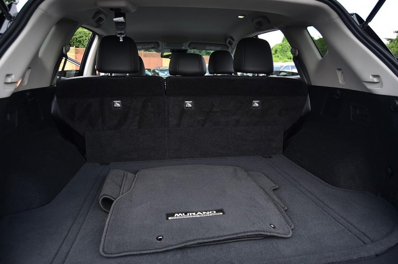 Nissan Murano Vehicle Image 24