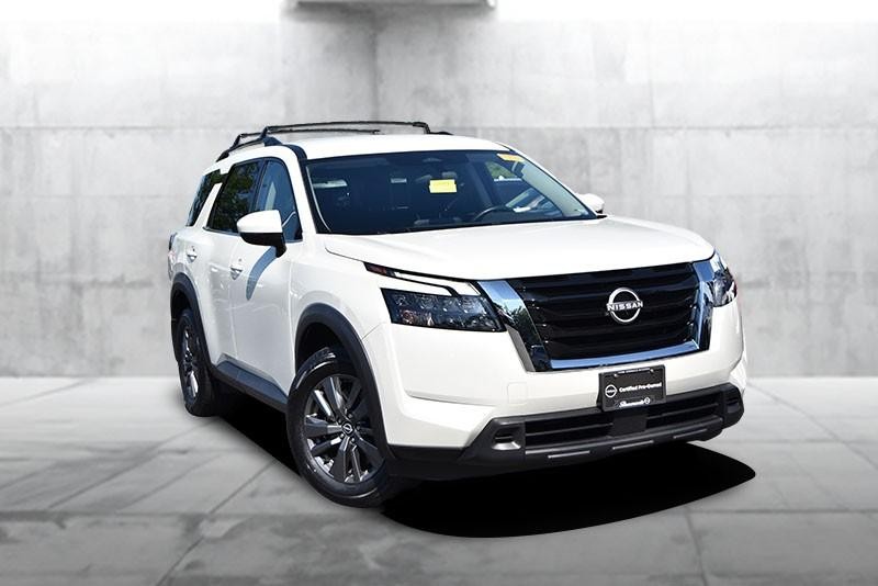 Nissan Pathfinder Vehicle Image 02