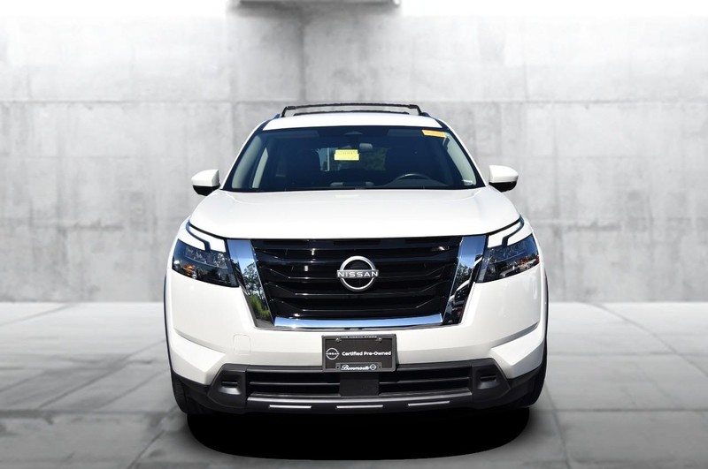 Nissan Pathfinder Vehicle Image 04