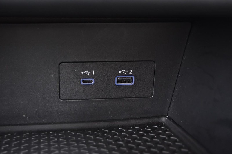 Nissan Pathfinder Vehicle Image 17