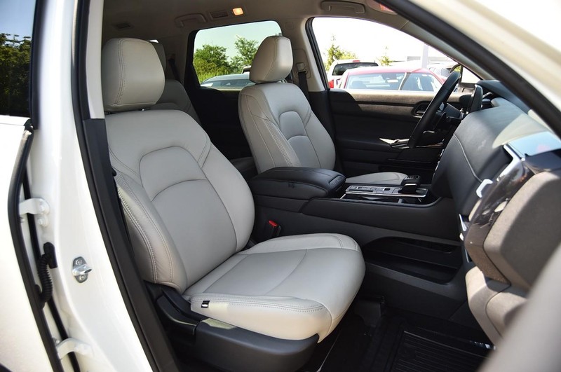 Nissan Pathfinder Vehicle Image 21