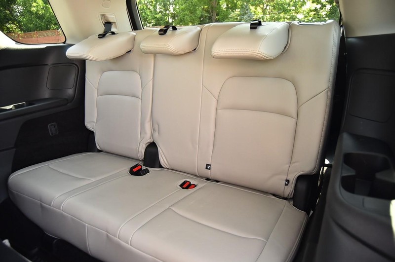 Nissan Pathfinder Vehicle Image 25