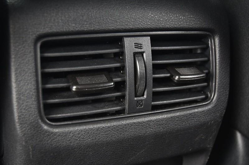 Nissan Rogue Vehicle Image 22