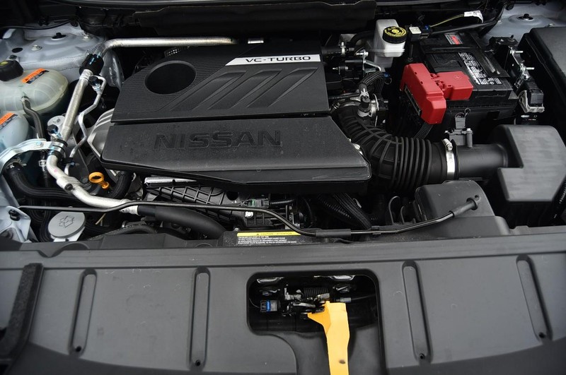 Nissan Rogue Vehicle Image 25