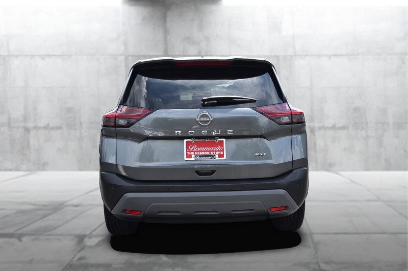 Nissan Rogue Vehicle Image 06