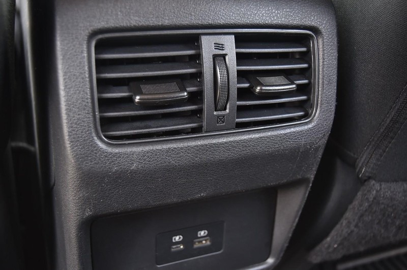 Nissan Rogue Vehicle Image 21