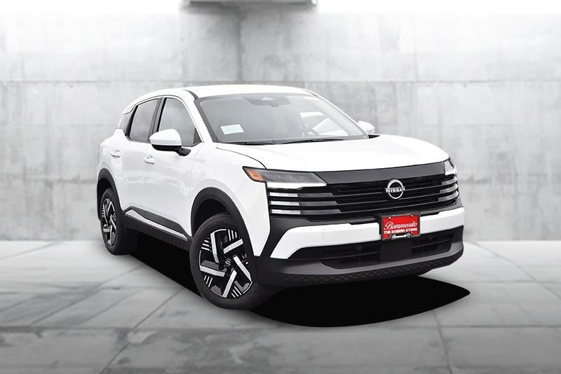 Nissan Kicks Vehicle Full-screen Gallery Image 2