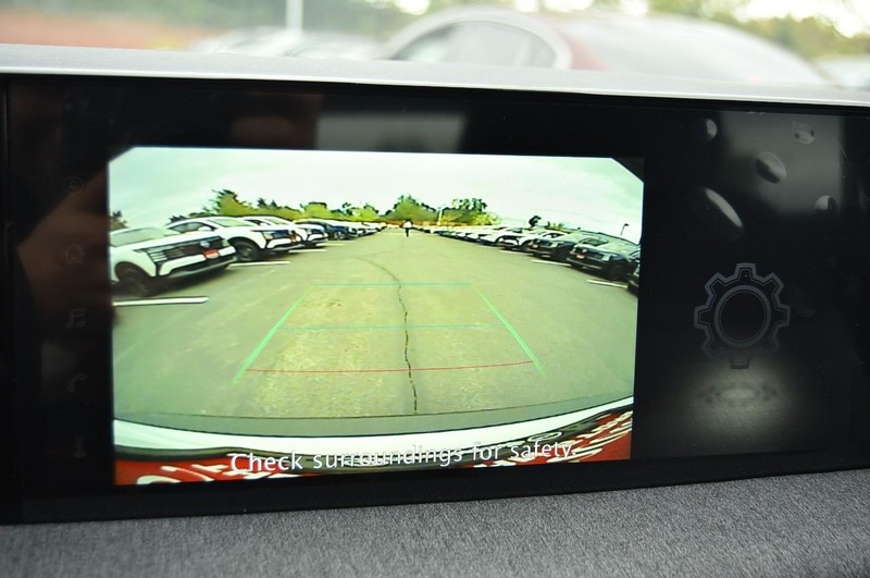 Nissan Kicks Vehicle Full-screen Gallery Image 13