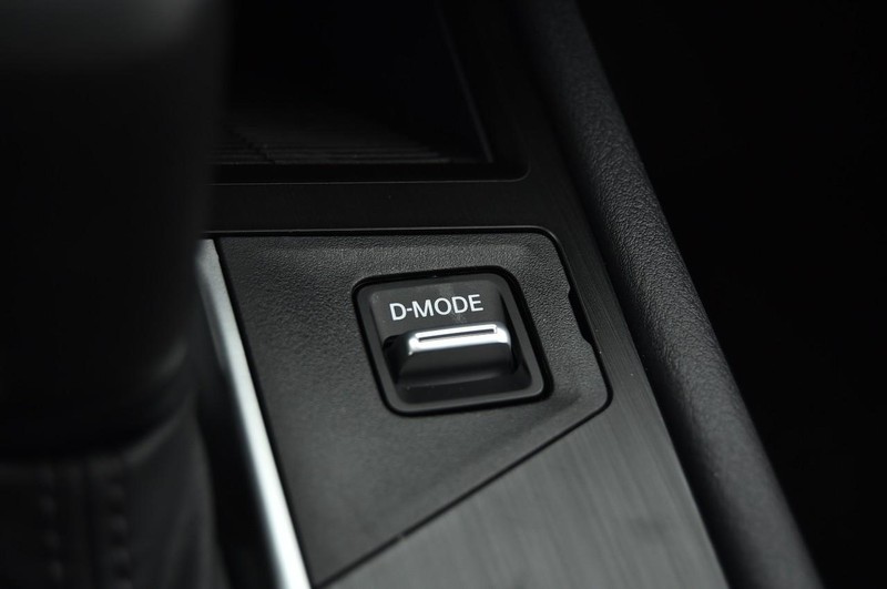 Nissan Kicks Vehicle Full-screen Gallery Image 19