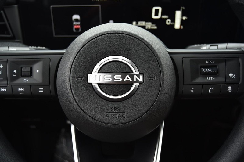 Nissan Kicks Vehicle Full-screen Gallery Image 20