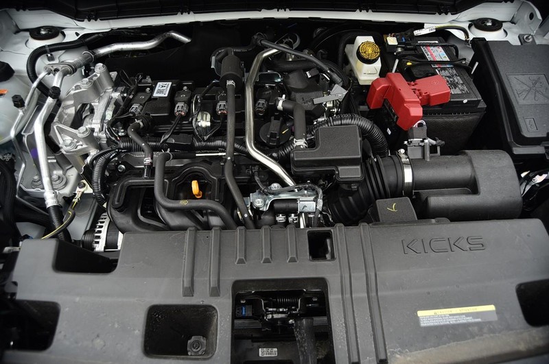 Nissan Kicks Vehicle Full-screen Gallery Image 25