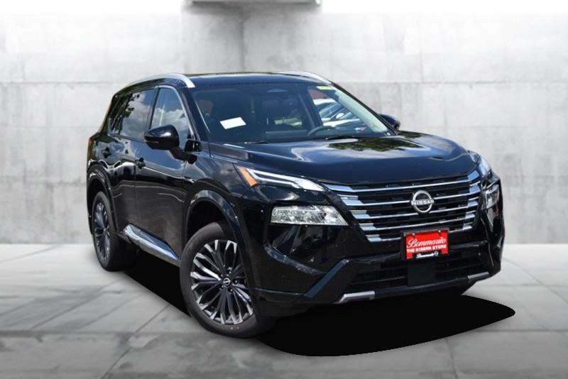 Nissan Rogue Vehicle Image 02