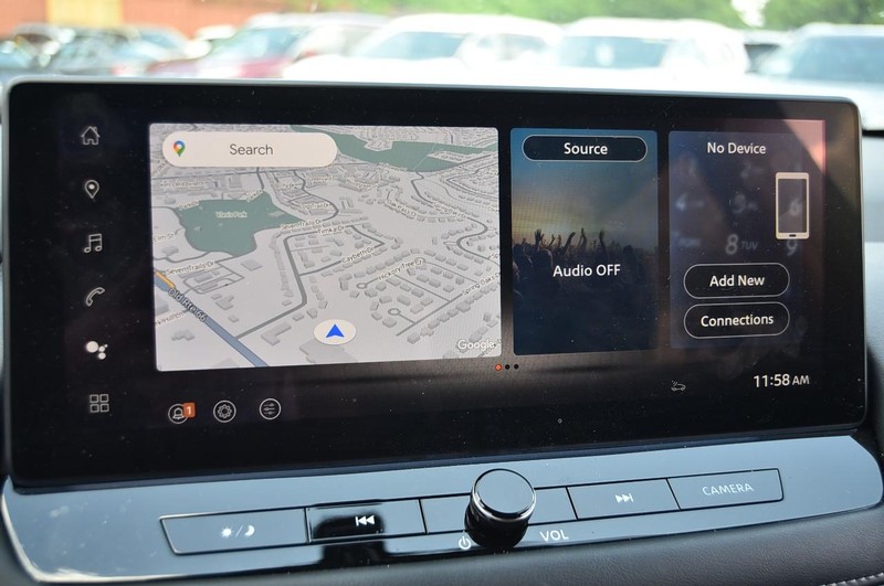 Nissan Rogue Vehicle Image 15