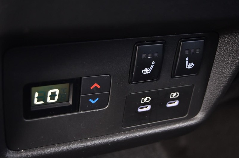 Nissan Rogue Vehicle Image 28