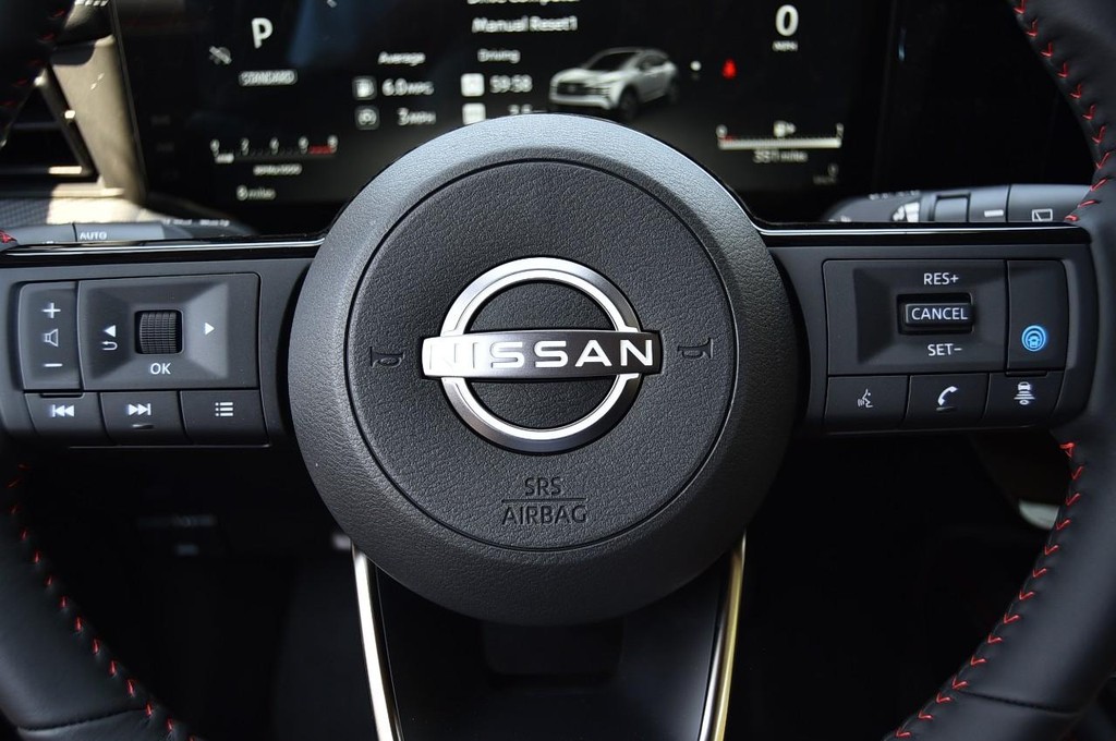 Nissan Kicks Vehicle Image 21