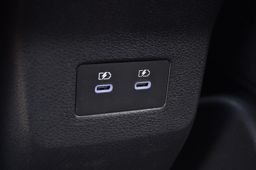 Nissan Kicks Vehicle Image 25