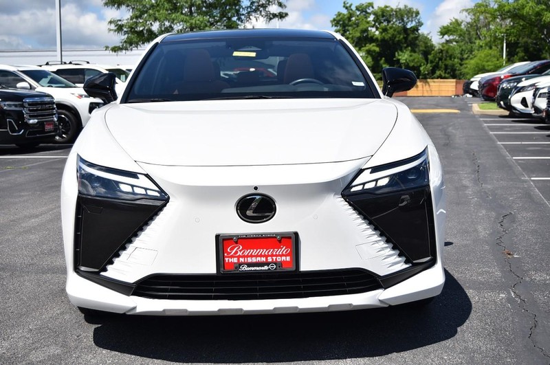 Lexus RZ Vehicle Image 04
