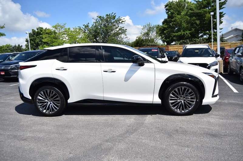Lexus RZ Vehicle Image 05