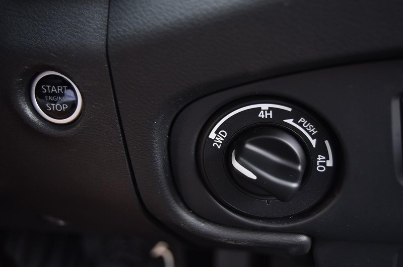 Nissan Frontier Vehicle Image 19