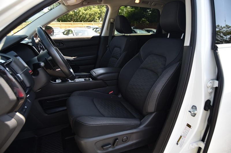 Nissan Pathfinder Vehicle Image 20