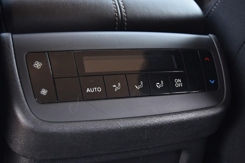 Nissan Pathfinder Vehicle Image 23