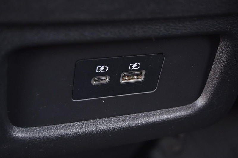 Nissan Pathfinder Vehicle Image 24