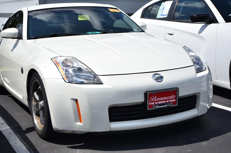 Nissan 350Z Vehicle Image 02