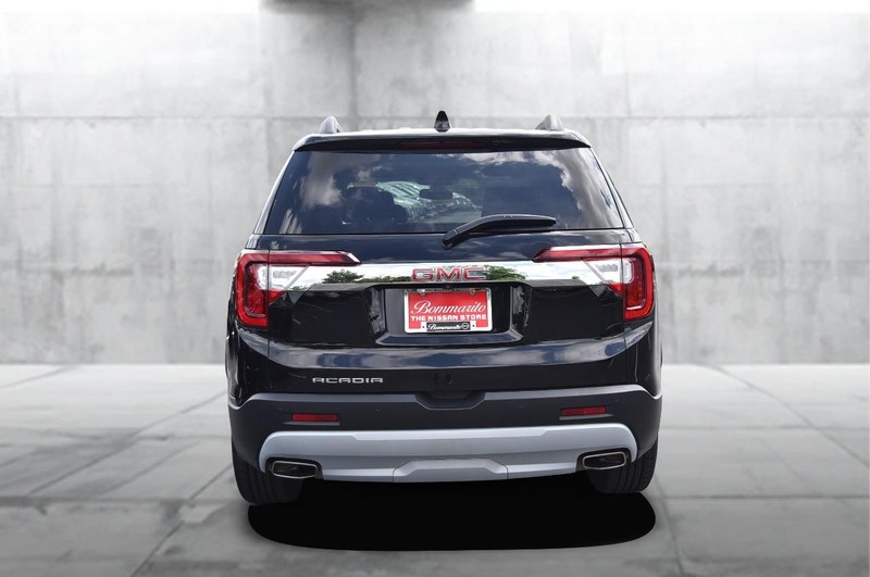 GMC Acadia Vehicle Image 06