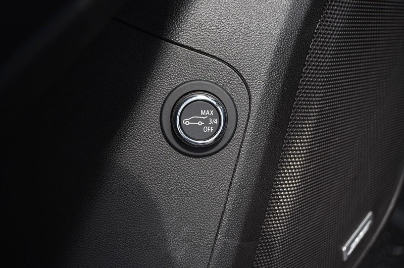 GMC Acadia Vehicle Image 10