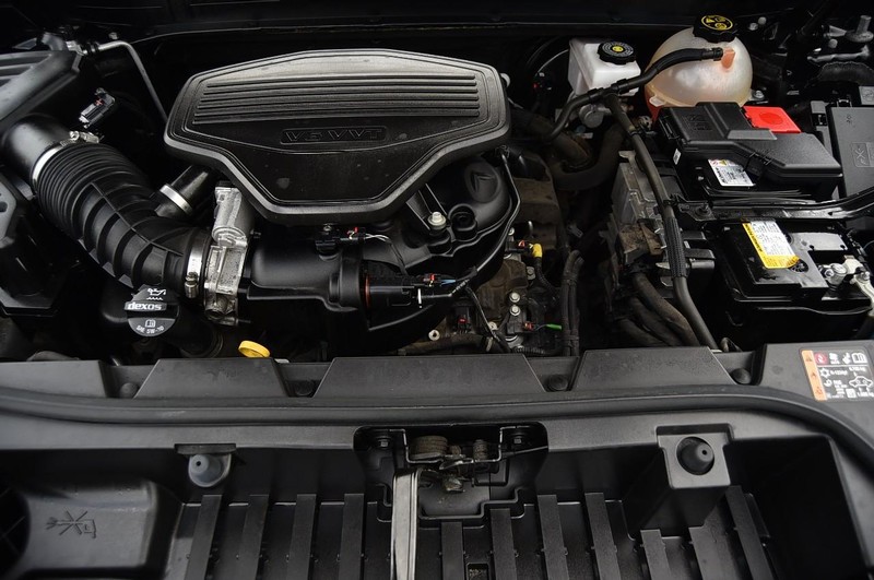 GMC Acadia Vehicle Image 32