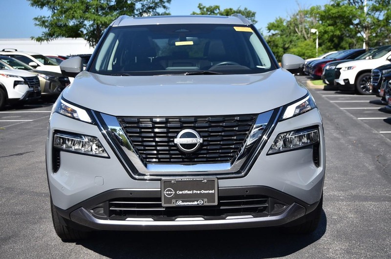 Nissan Rogue Vehicle Image 04