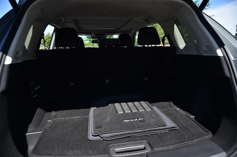 Nissan Rogue Vehicle Image 28